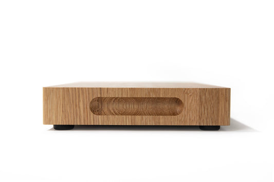 Schneidebrett aus Eiche im Stirnholz-Design mit seitlichem Griff