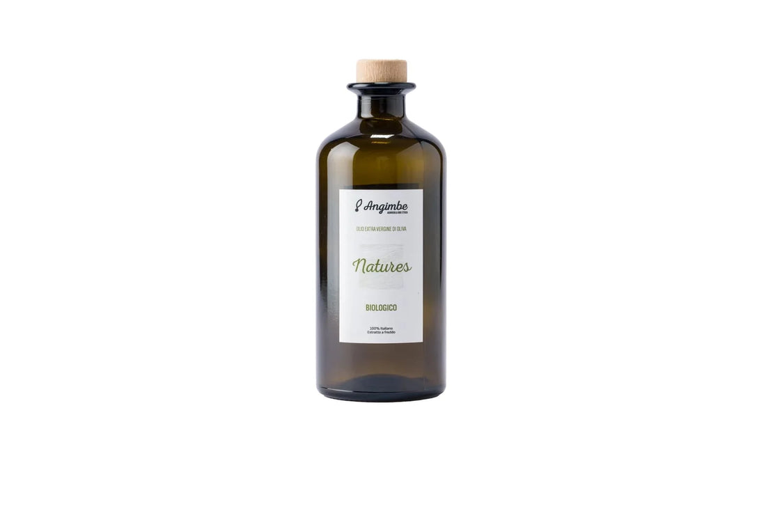 Bio-Olivenöl extra nativ aus Sizilien in dunkler Glasflasche als Geschenk
